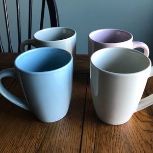 ND Exclusive set of 4 Ceramic Coffee Mugs